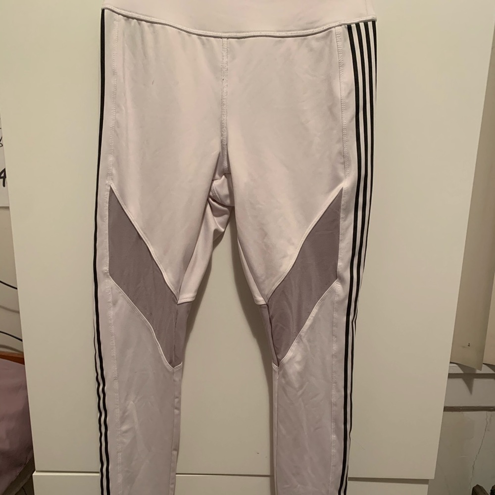 White workout leggings